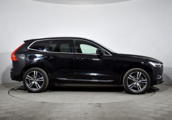 Подержанный автомобиль Volvo XC60 2019 года (4 фото)
