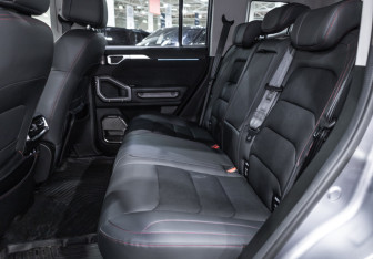 Подержанный автомобиль Jetour T2 2024 года (11 фото)