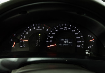 Подержанный автомобиль Toyota Camry Sedan 2006 года (12 фото)