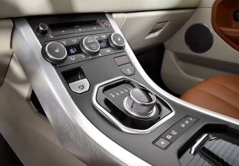 Подержанный автомобиль Land Rover Range Rover Evoque 2012 года (14 фото)