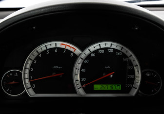 Подержанный автомобиль Chevrolet Captiva 2008 года (17 фото)