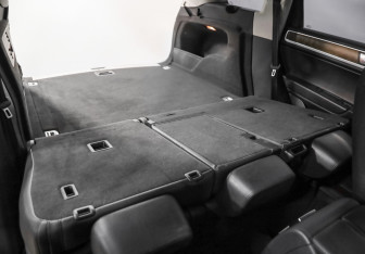 Подержанный автомобиль Volkswagen Touareg 2012 года (26 фото)