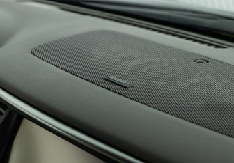 Подержанный автомобиль Infiniti QX80 2015 года (24 фото)