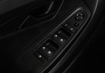 Подержанный автомобиль Hyundai Creta 2022 года (20 фото)