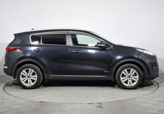 Подержанный автомобиль Kia Sportage 2016 года (4 фото)