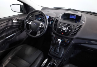 Подержанный автомобиль Ford Kuga 2016 года (7 фото)