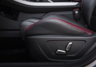 Подержанный автомобиль Geely Coolray 2020 года (25 фото)