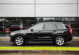 Подержанный автомобиль Volvo XC90 2020 года (9 фото)