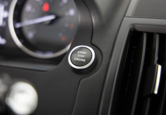 Подержанный автомобиль Land Rover Freelander 2014 года (18 фото)
