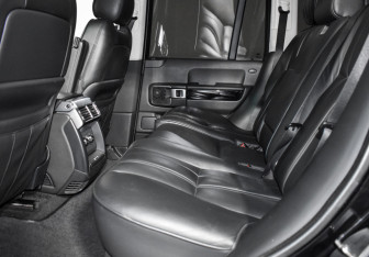 Подержанный автомобиль Land Rover Range Rover 2006 года (14 фото)