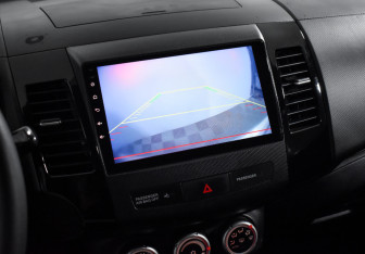 Подержанный автомобиль Mitsubishi Outlander 2008 года (17 фото)