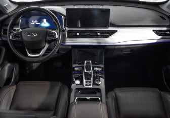 Подержанный автомобиль Chery Tiggo 8 Pro 2022 года (16 фото)