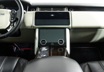 Подержанный автомобиль Land Rover Range Rover 2015 года (14 фото)