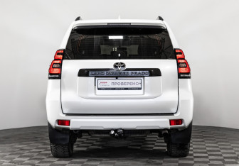 Подержанный автомобиль Toyota Land Cruiser Prado 2021 года (8 фото)
