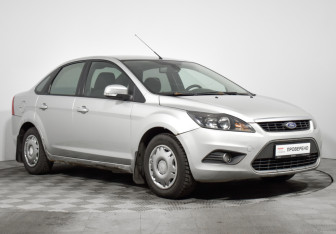 Подержанный автомобиль Ford Focus Sedan 2009 года (3 фото)