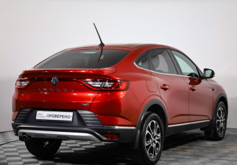 Подержанный автомобиль Renault Arkana 2020 года (4 фото)