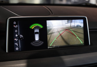 Подержанный автомобиль BMW X5 2017 года (19 фото)