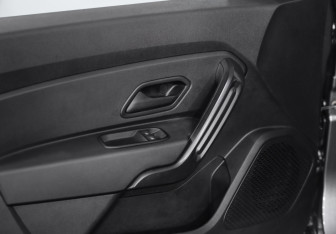 Подержанный автомобиль Renault Duster 2021 года (17 фото)