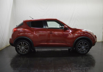 Подержанный автомобиль Nissan Juke 2013 года (4 фото)