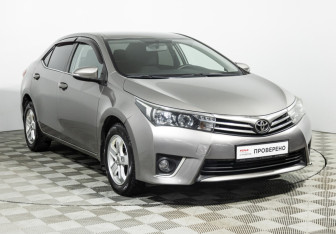 Подержанный автомобиль Toyota Corolla Sedan 2014 года (3 фото)