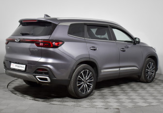 Подержанный автомобиль Chery Tiggo 8 2024 года (5 фото)