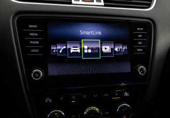 Подержанный автомобиль Skoda Octavia Liftback 2017 года (18 фото)