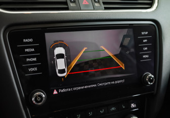 Подержанный автомобиль Skoda Octavia Liftback 2018 года (17 фото)