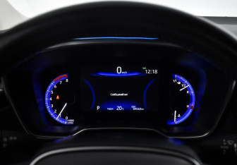 Подержанный автомобиль Toyota Corolla Sedan 2019 года (21 фото)