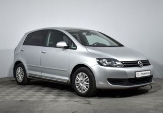 Подержанный автомобиль Volkswagen Golf Plus 2012 года (3 фото)