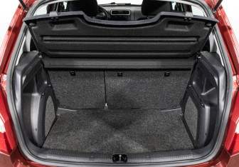 Подержанный автомобиль Skoda Fabia Hatchback 2009 года (14 фото)