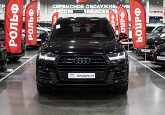 Подержанный автомобиль Audi Q7 2018 года (3 фото)