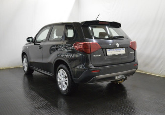 Подержанный автомобиль Suzuki Vitara 2019 года (7 фото)