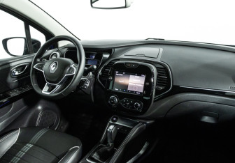 Подержанный автомобиль Renault Kaptur 2020 года (9 фото)