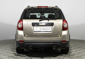 Подержанный автомобиль Chevrolet Captiva 2008 года (6 фото)
