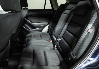 Подержанный автомобиль Mazda CX-5 2015 года (10 фото)