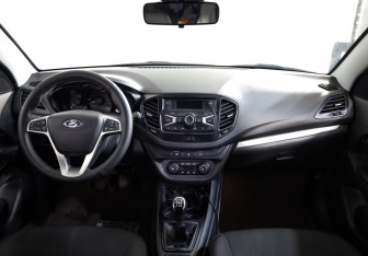 Подержанный автомобиль LADA (ВАЗ) Vesta Wagon 2018 года (9 фото)