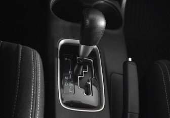 Подержанный автомобиль Mitsubishi Outlander 2016 года (16 фото)