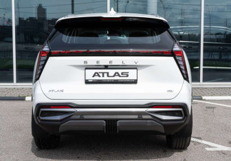 Новый Geely Atlas 2026 (11 фото)