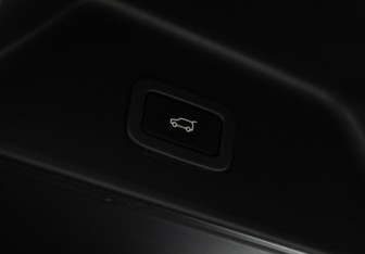 Подержанный автомобиль Land Rover Range Rover 2013 года (29 фото)