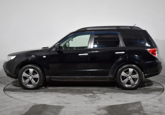 Подержанный автомобиль Subaru Forester Suv 2008 года (8 фото)