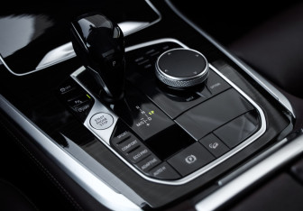 Подержанный автомобиль BMW X5 2021 года (21 фото)