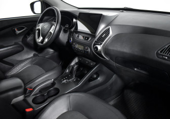 Подержанный автомобиль Hyundai ix35 2011 года (13 фото)