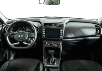 Подержанный автомобиль Hyundai Creta 2021 года (13 фото)