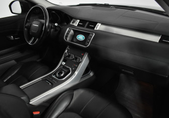 Подержанный автомобиль Land Rover Range Rover Evoque 2017 года (12 фото)