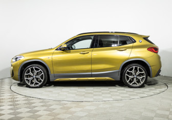 Подержанный автомобиль BMW X2 2018 года (8 фото)