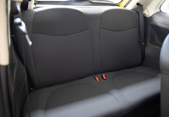 Подержанный автомобиль Fiat 500 Hatchback 2012 года (17 фото)