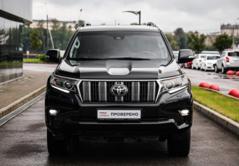 Подержанный автомобиль Toyota Land Cruiser Prado 2018 года (4 фото)