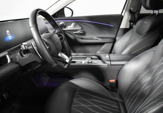 Подержанный автомобиль Chery Arrizo 8 2023 года (10 фото)