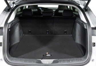 Подержанный автомобиль Changan UNI-K 2022 года (24 фото)