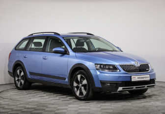 Подержанный автомобиль Skoda Octavia Wagon 2016 года (3 фото)